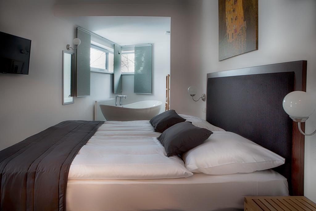 Hotel Koruna Chlumec nad Cidlinou Εξωτερικό φωτογραφία