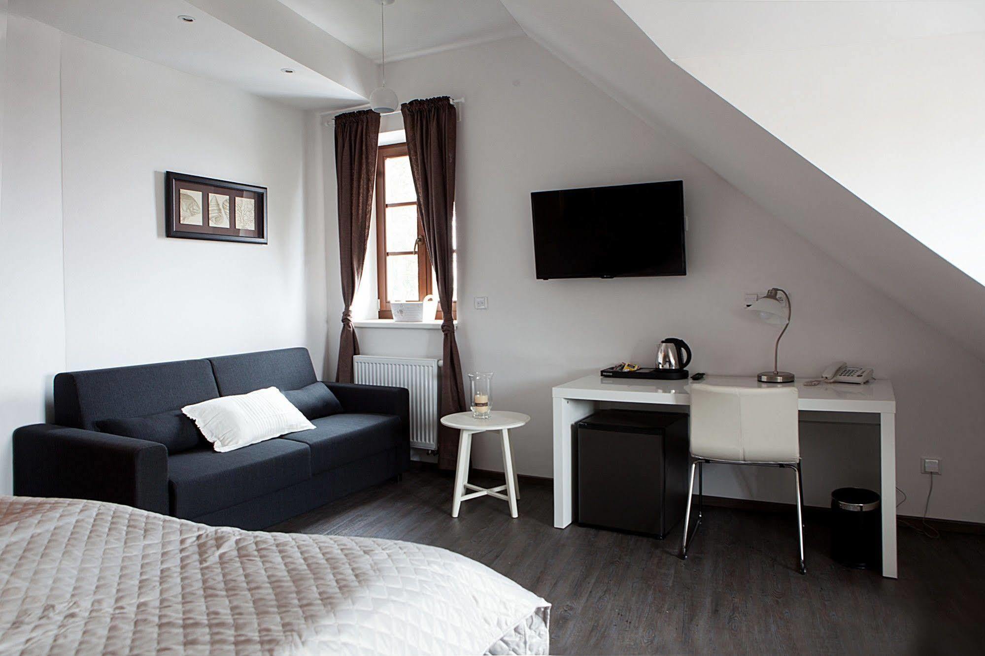 Hotel Koruna Chlumec nad Cidlinou Εξωτερικό φωτογραφία